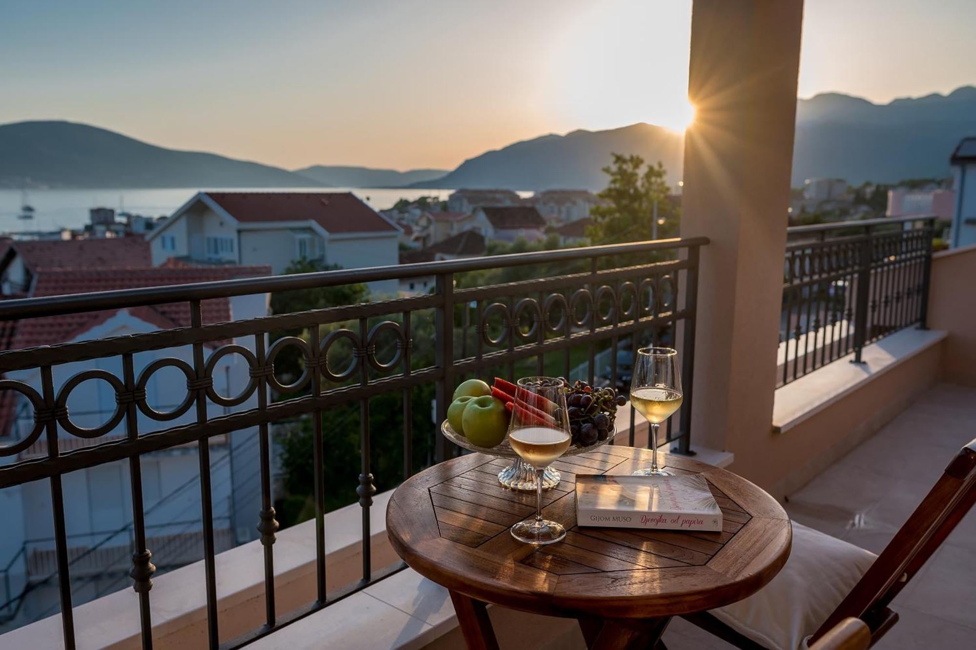 Luxury Apartments Ivanovic Tivat Exterior photo